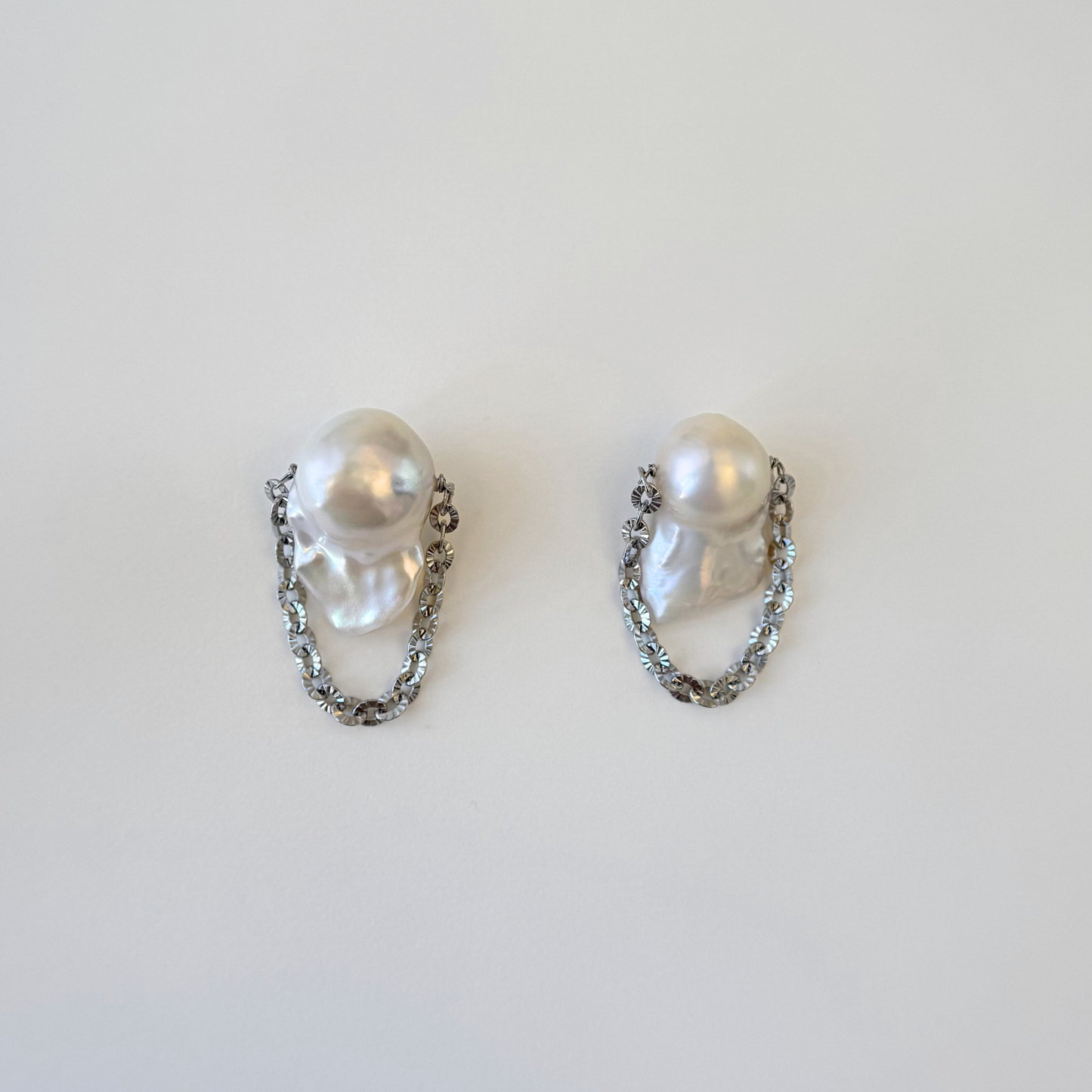 Threaded Pearl II