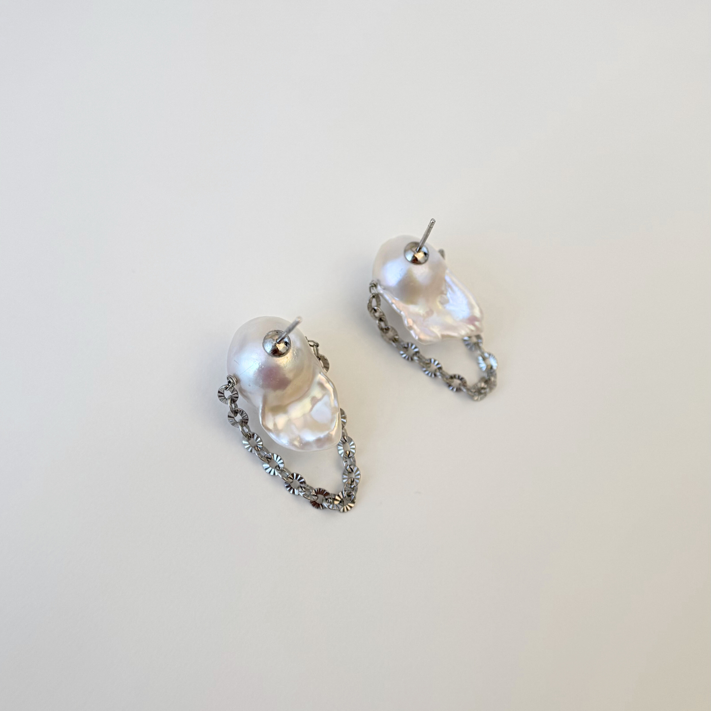 Threaded Pearl II