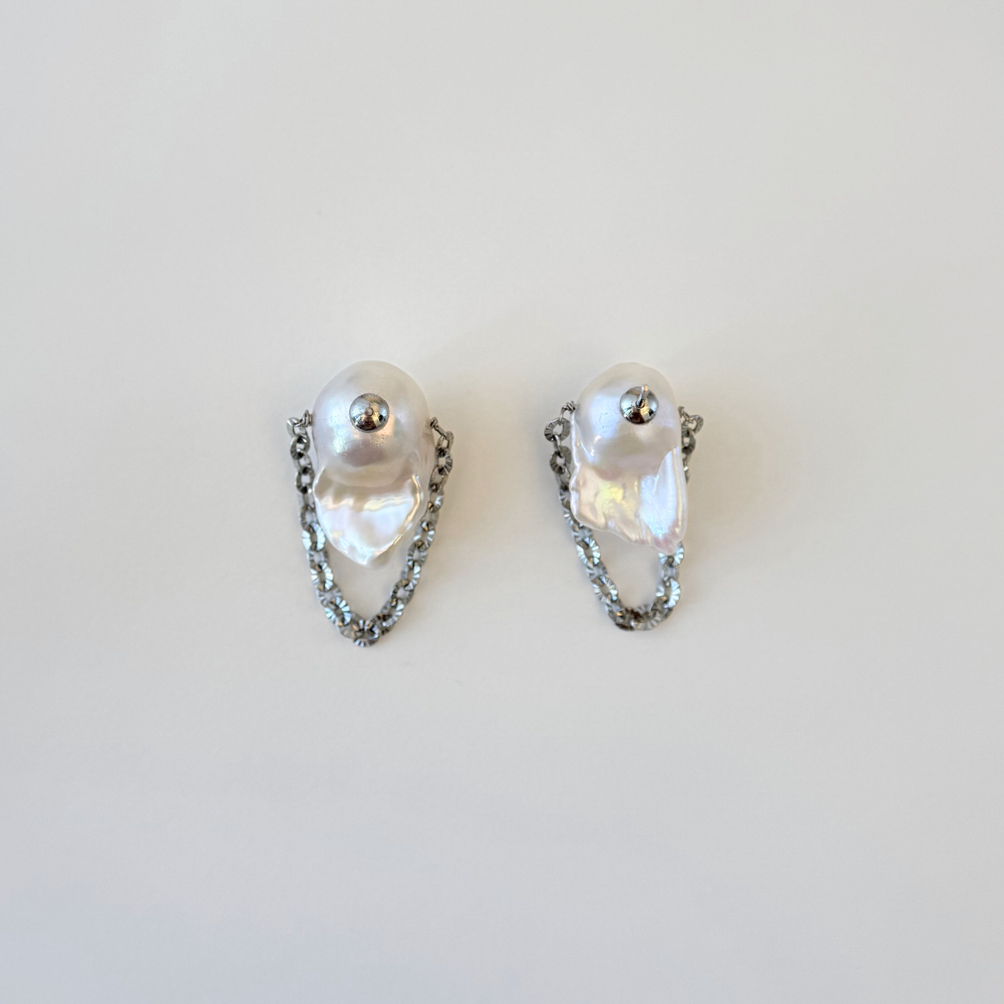 Threaded Pearl II